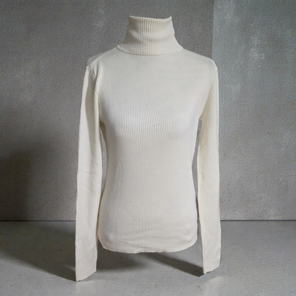Worthington‎ Cream Turtleneck Sweater